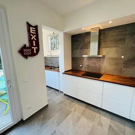 Apartamento Today With A Private Balcony