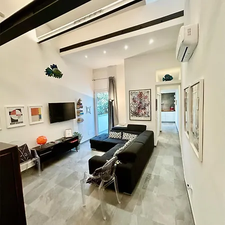 Today With A Private Balcony Apartamento Florença