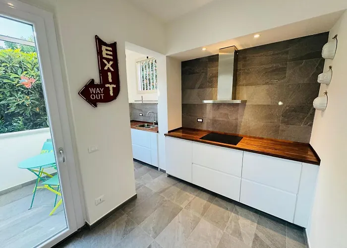 公寓 Today With A Private Balcony