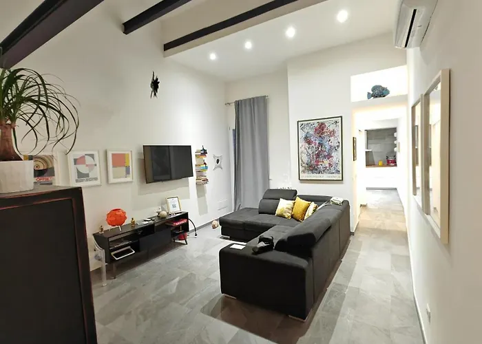 Today With A Private Balcony 公寓