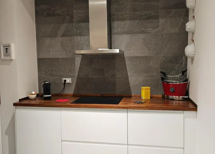 Today With A Private Balcony 公寓